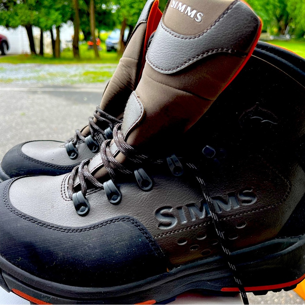 Simms fishing boots